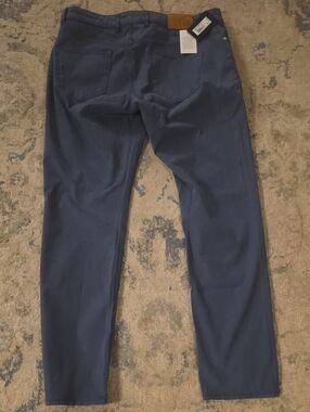 Peter Millar Slim Straight Jeans in Navy Blue *New